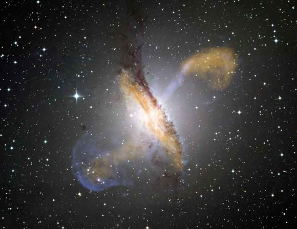 Forr�s: WFI, MPIfR, ESO, APEX, Weiss, NASA, CXC, CfA, Kraft