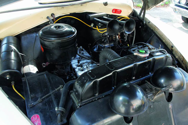 Fot�: Papp Zolt�n (Veter�n Aut� �s Motor)