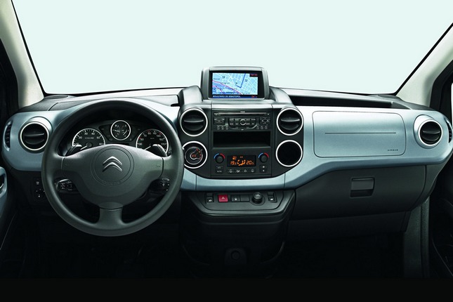 Forrás: Citroen Forrás: Citroen