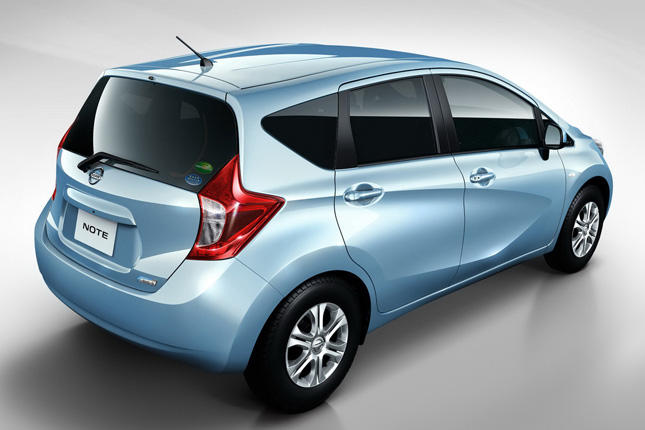 Forr�s: Nissan